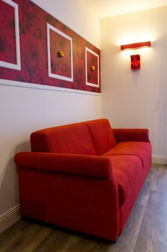 Hostal Al Campanile-aparthotel & Suite