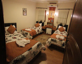 Residencia Boomerang Guesthouse