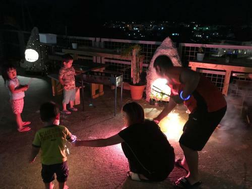 Hostal Pension Crystal Inn Onna
