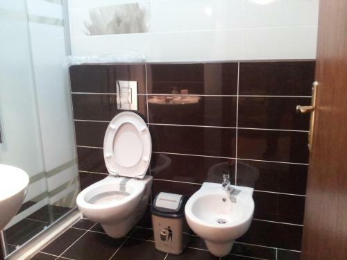 Cozy Dair Ghbar Apartment