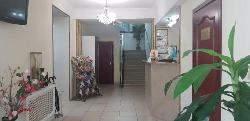 Altyn-adam Hotel