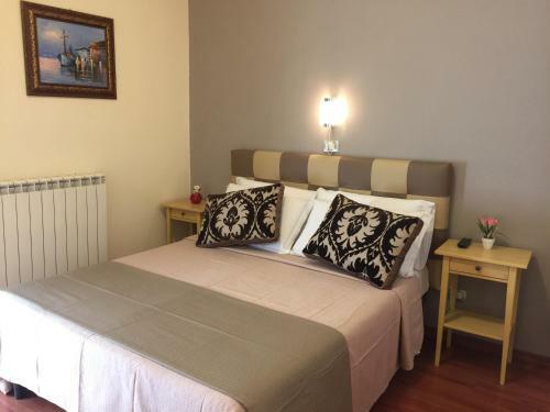 Bed & Breakfast Hostel H24