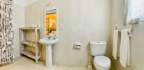 Posada Seawhispers Inn