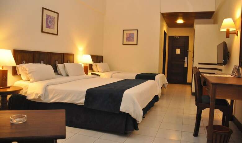 Royal Court Hotel