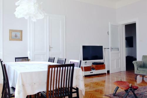Apartamento Triestevillas Vittorio Locchi