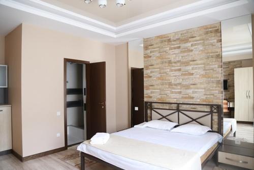 Hostal Center Hotel