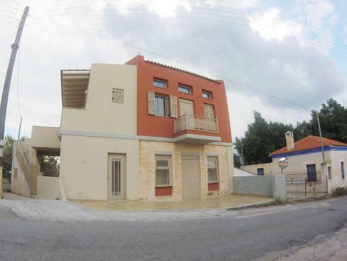 Arapakis Apartment