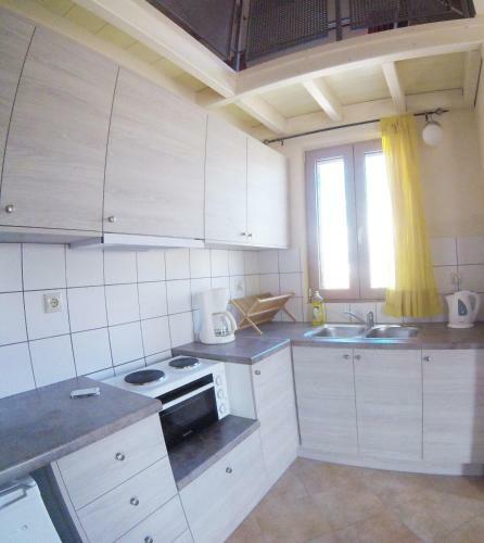 Arapakis Apartment