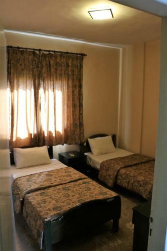 Holiday Suites Hotel & Beach Resort