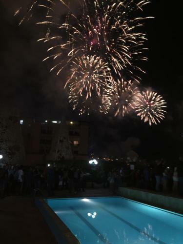 Holiday Suites Hotel & Beach Resort