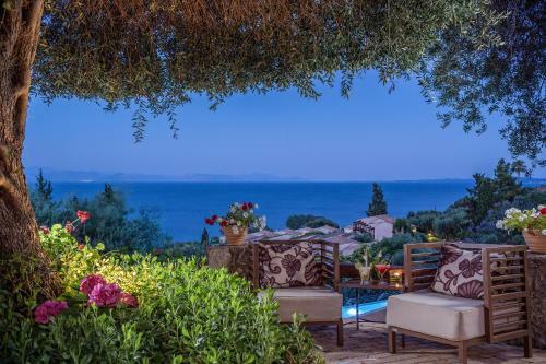 Hotel Aeolos Beach Resort