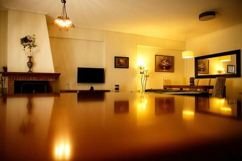 Glyf�da Family Apartment