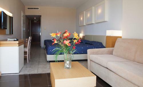 Sovereign Beach Hotel