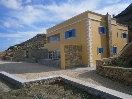 Hostal Karpathos Guest House