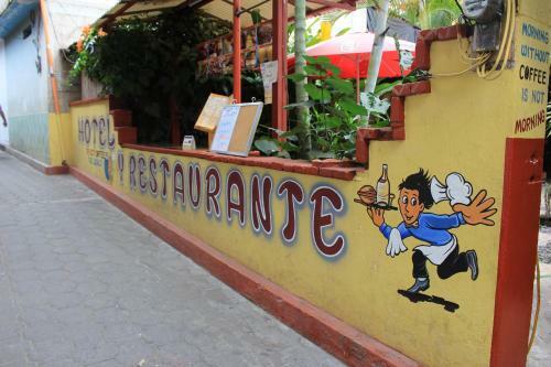 Restaurante, Bar Y Hotel Jarachik