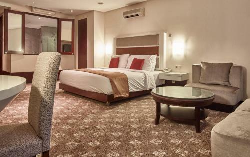 Hotel President Executive Club