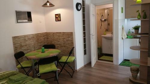 Apartment Patr�cia With Garden