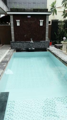 Kubu D' Bukit Kedonganan Homestay