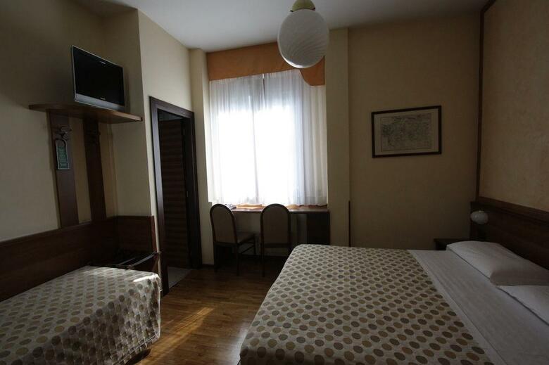 Park Hotel Meubl�