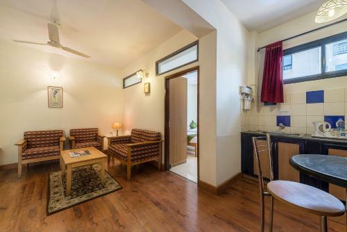 Aparthotel Treebo Orchard Suites