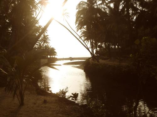 Hotel Krishna Paradise Beach Resort