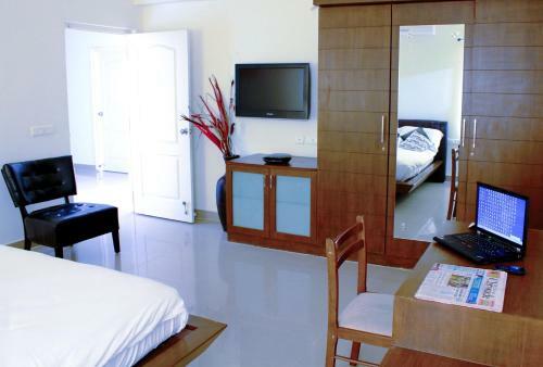 Skyla Serviced Apartments