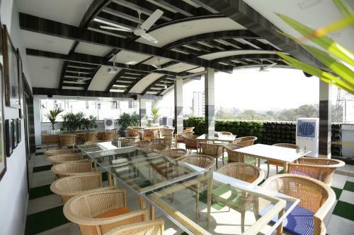 Hotel Treebo Daksh Residency