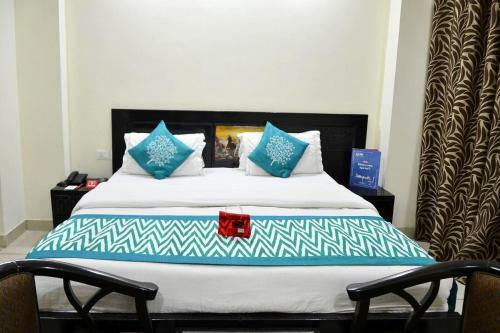 Hotel Rampal Palace