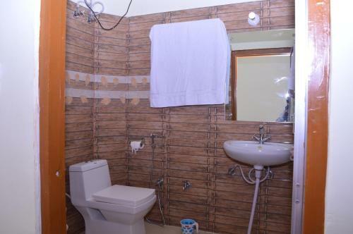 Hostal Saini Guest House