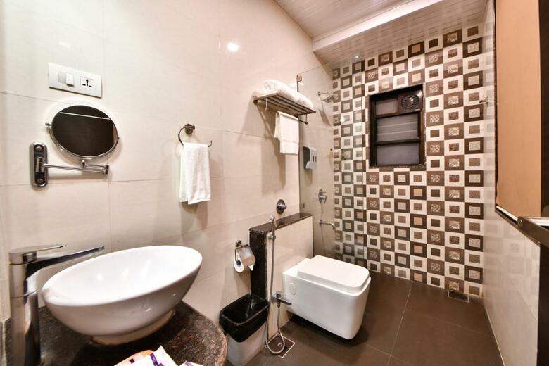 Hotel Vits Sagar Plaza, Pune Chakan