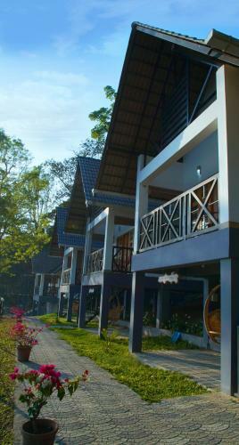 Hotel Woodrose Resort