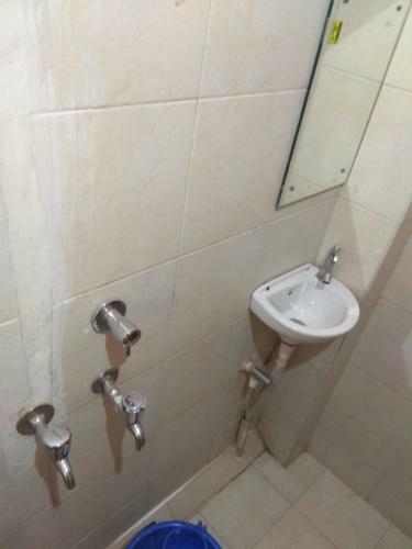 Hostal Lm Transit Hose