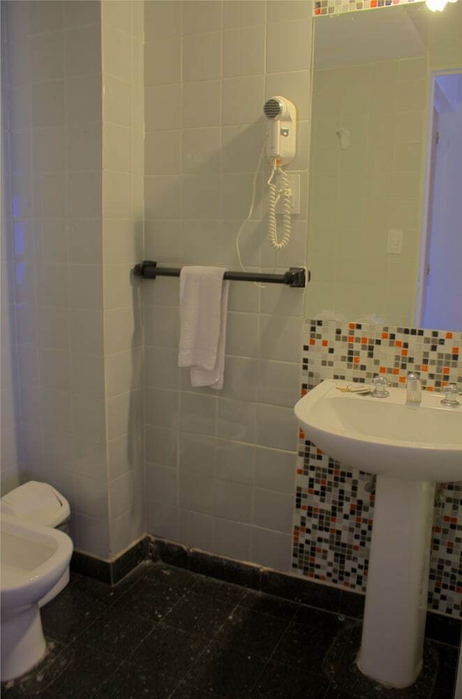 Hostal Florida Suites
