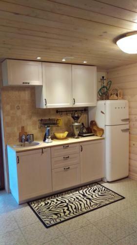 Hostal Arturas Guest House