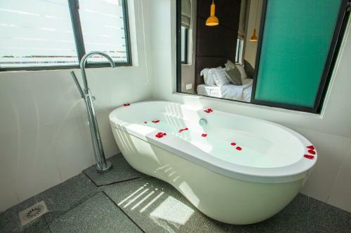 Bzz Hotel Skudai