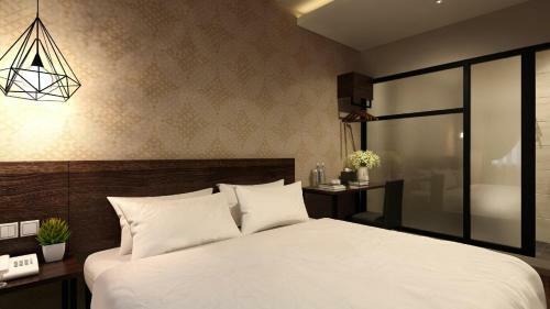 The Square Hotel