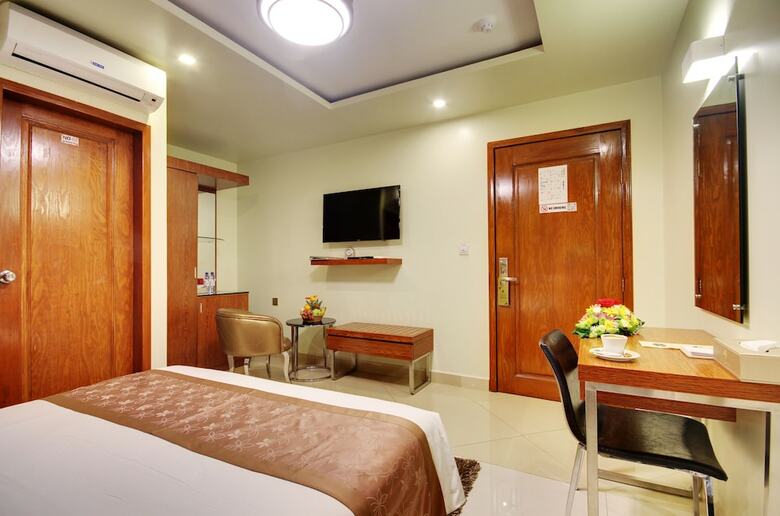 Hostal Unima Grand