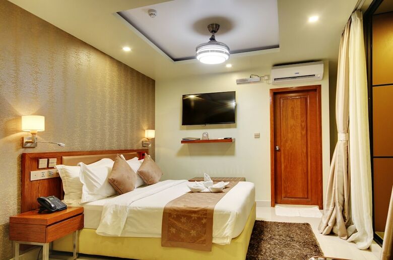 Hostal Unima Grand