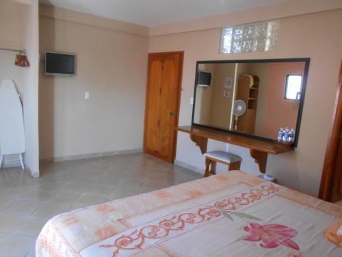 Albergue Hostal �ngeles Bed And Breakfast