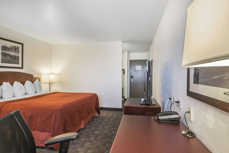 Quality Hotel & Conference Centre