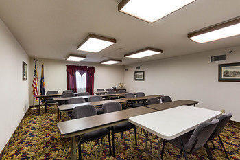 Hotel Comfort Suites Airport