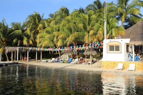 El Milagro Beach Hotel And Marina