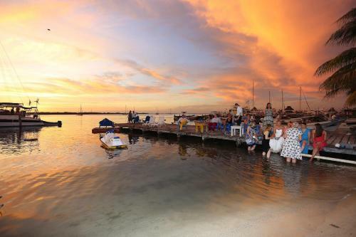 El Milagro Beach Hotel And Marina