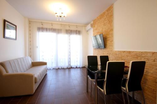 Apartment Gosposhtina 219