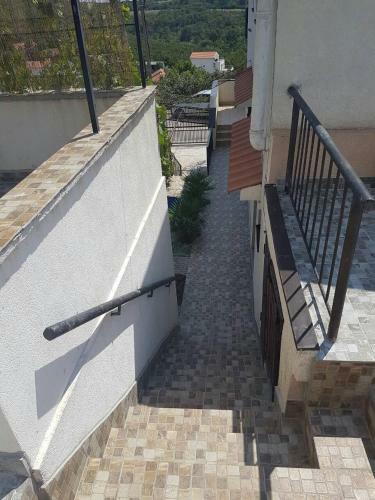 Apartments Mudri?
