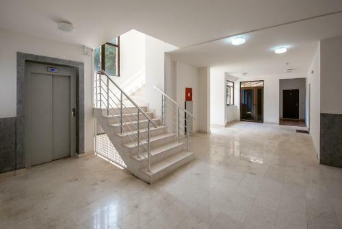 Voldemar Apartments