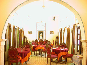 Hotel Bassi Fort