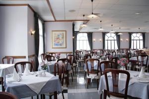 Gillieru Harbour Hotel
