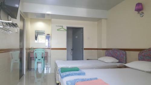 Hostal Cherry Guest House