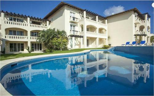 Apartamento 2 Bedroom Condo At Luna Maya